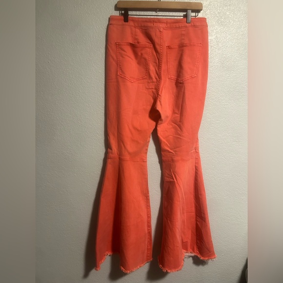 FREE PEOPLE WOMEN'S JUST FLOAT ON HIGH RISE FLARE JEANS - Picture 10 of 14